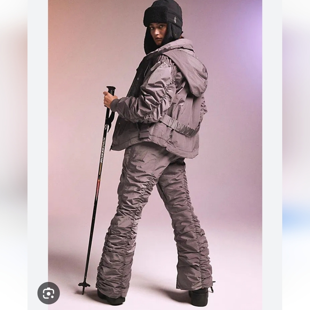 Worn once Free People Lift‎ Love ski Jacket and bib snow pants set size small